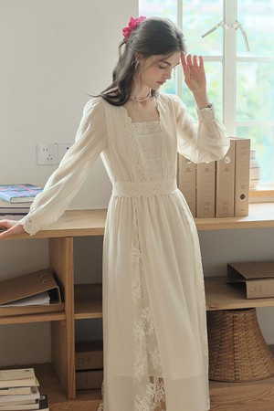 SR_Square collar long-sleeve dress