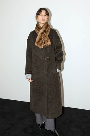 WD_Faux fur scarf collar coat