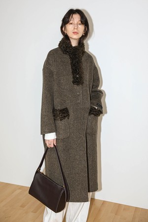 WD_Faux fur trim long coat