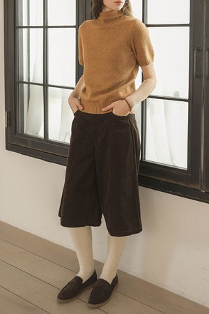 Corduroy pleated midi pants