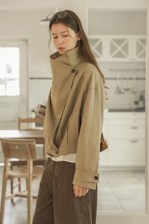 Asymmetric high neck jacket_2color