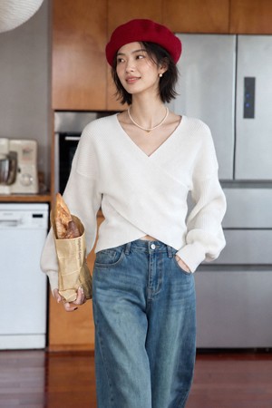 LS_Cross v-neck knit_WHITE