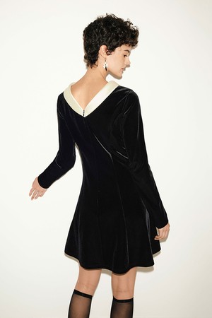 YY_Elegant black mini dress