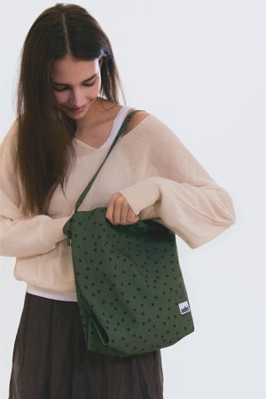 Dot-Dot Medium Bucket Bag (Green)
