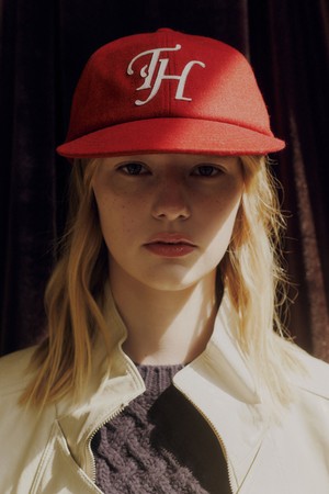 WOOL BLEND TH APPLIQUE LOGO DEEP-FIT 6-PANEL CAP RED