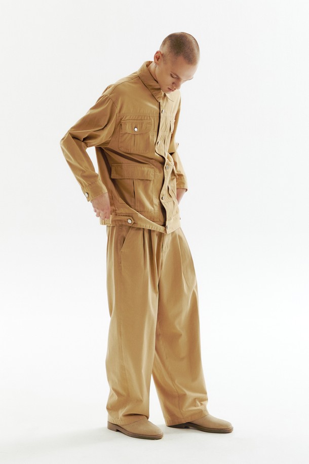 CHOWOO - 캐주얼팬츠 - Oatmeal 4-Tuck Detail Pants_CW1A_B09MOT