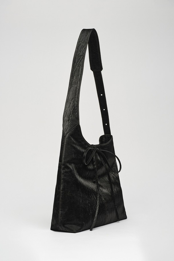 NONMUTE - 숄더백 - Triangle shoulder bag Black