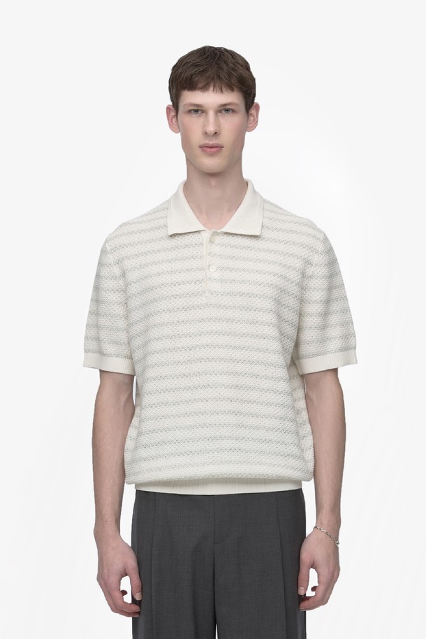 JILLSTUART NEW YORK MEN - 스웨터 - 화이트 페이퍼 스트라이프 배색 카라 니트 (JNSW5B304WT)