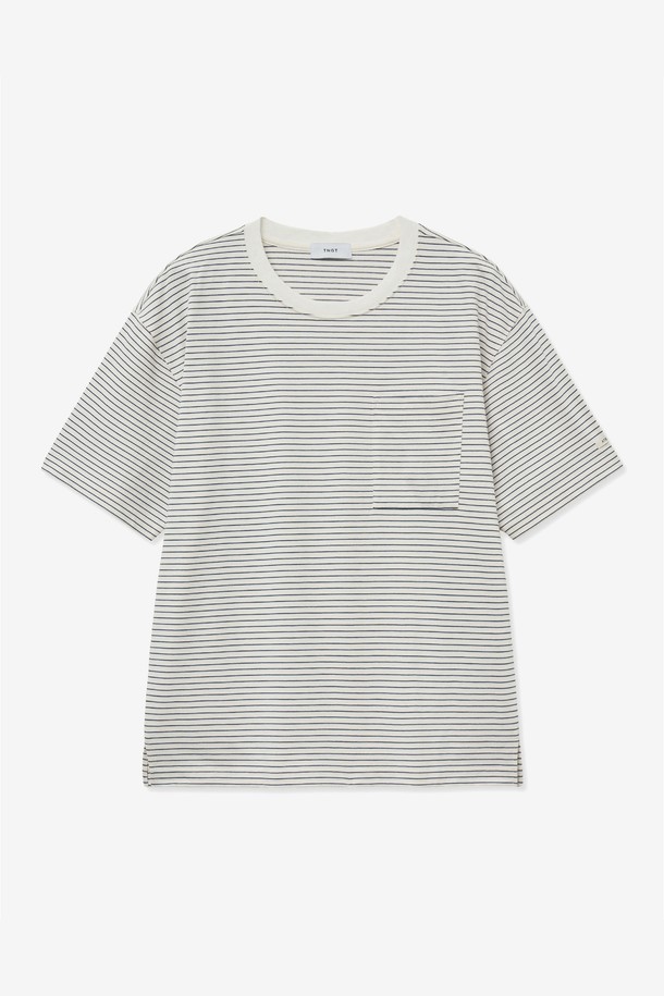 Stripe Pocket 티셔츠 (White) TNTS5E202WT는 부드러운 면 소재로 제작되어 편안한 착용감을 선사합니다. 베이직하고 미니멀한 스타일의 라운드넥 반소매 티셔츠로, 얇은 두께감으로 여름철 시원하게 입을 수 있습니다. 화이트 컬러에 스트라이프 패턴이 더해져 깔끔하면서도 세련된 느낌을 줍니다. 레귤러핏으로 제작되었으며, 포켓 디테일이 디자인의 포인트를 더합니다. 동네 마실룩, 여행룩 등 다양한 TPO에 맞춰 미니멀, 캐주얼, 클래식 스타일로 연출하기 좋습니다.
