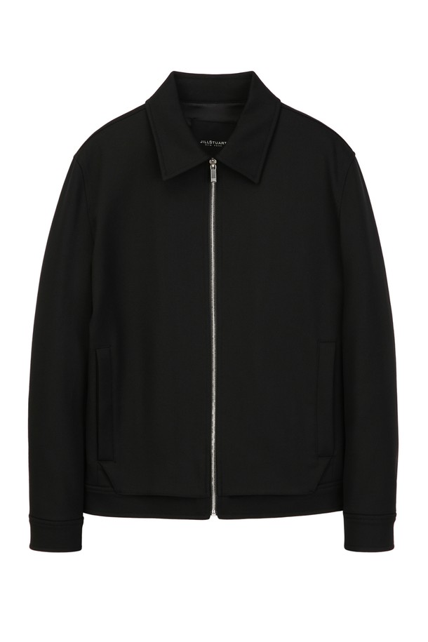 [THE TWILL] [G.B.Conte] 트윌 카라넥 블루종 (JNJU5C001BK)은 남성용 아우터로, 봄, 가을 시즌에 착용하기 좋은 클래식하고 베이직한 스타일의 블루종입니다. 블랙 컬러의 무지 디자인에 레귤러 핏으로 제작되었으며, 두꺼운 두께감으로 안정감 있는 착용감을 선사합니다. 폴리에스터, 모, 폴리우레탄 혼방 소재로 제작되어 튼튼하며, 긴 소매와 카라넥 디자인이 특징입니다. 안감이 있어 보온성을 더하며, 출근룩, 비즈니스 캐주얼, 모임룩 등 다양한 TPO에 활용 가능합니다.
