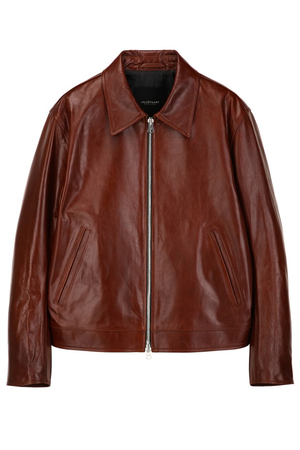 테라코타 풀업 램 스킨 카라 집업 블루종 (JNJU5C508W3)은 고급스러운 다크브라운 컬러의 남성용 블루종입니다. 부드러운 촉감의 양가죽 소재와 보온성을 더하는 안감 폴리에스터, 두꺼운 두께감으로 가을과 겨울에 따뜻하게 착용할 수 있습니다. 캐주얼, 클래식 스타일을 모두 아우르며 데이트룩, 출근룩, 모임룩 등 다양한 TPO에 활용 가능합니다. 레귤러핏 크롭 기장에 집업 여밈 방식과 카라 디테일로 세련된 디자인을 완성했습니다. 미니멀한 무드를 연출하며, 소매는 긴 소매로 제작되었습니다.
