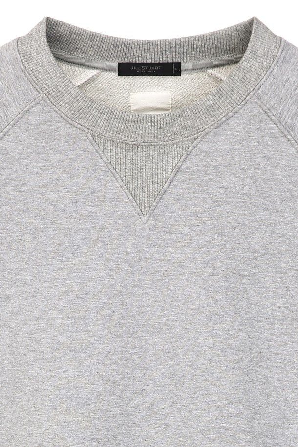 [NEWYORK SWEAT] 그레이 UrbanShell (어반쉘) 맨투맨 (JNTS5C801G2)은 남성을 위한 캐주얼하고 베이직한 스타일의 상의입니다. 봄, 가을, 겨울 모두 착용 가능하며, 출근룩과 캠핑룩에 적합합니다. 레귤러핏에 라운드넥 디자인으로, 부드러운 촉감의 면, 나일론, 폴리우레탄 혼방 소재를 사용하여 편안한 착용감을 선사합니다. 긴 소매와 레귤러 기장으로 제작되었으며, 무지 패턴의 그레이 컬러가 미니멀하고 클래식한 분위기를 연출합니다. 드라이클리닝 전용 제품으로, 시보리는 면 98%, 폴리우레탄 2%로 구성되었으며, LF에서 제조되었습니다.
