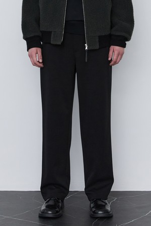 [SET UP] 블랙 이지밴딩 세미와이드 스웻 팬츠 (JNPA5C122BK)
