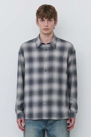 그레이 옴브레 체크 세미오버핏 셔츠 (JNSH5C110G2)