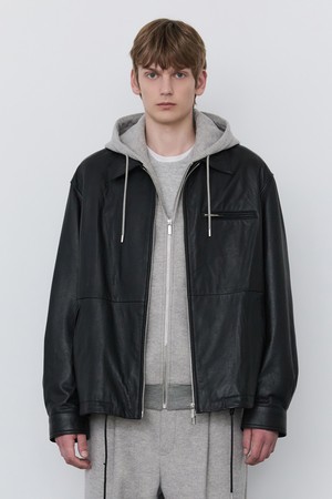 블랙 램스킨 세미오버 코치 점퍼 (JNJU5C507BK)