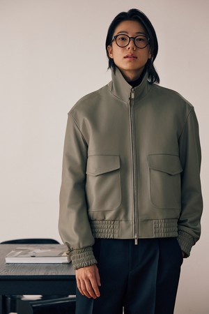 베이지 리얼레더 카라 블루종 점퍼 (JNJU5D778I1)