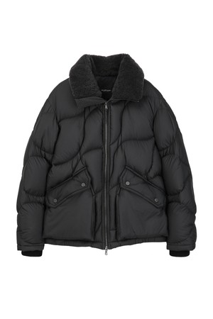 블랙 무스탕 넥 퀼팅 다운 점퍼( (JNJU5D314BK)