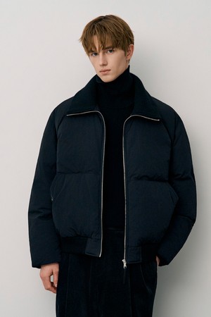 블랙 니트카라 숏 다운 점퍼 (JNJU5D303BK)