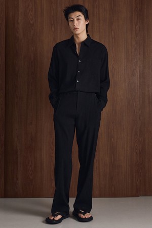 Kinoshita Seersucker Semi-Wide Pants (Black) TNPA6E205BK