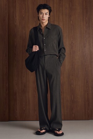 Kinoshita Seersucker Semi-Wide Pants (Khaki) TNPA6E205K2