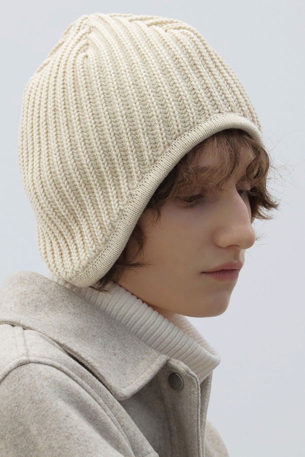 UNDERCONTROL STUDIO - 모자 - EAR FLAP BEANIE / SOLID A / CREAM