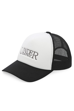 SIGNATURE / MESH TRUCKER B B / BLACK_UNDERCONTROL