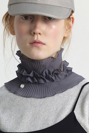 NECK TUBE / DOUBLE PLEATED LACE / GREY