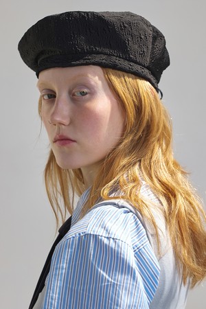 PLATE BERET / STRAP / FLOWER BUBBLE / BLACK