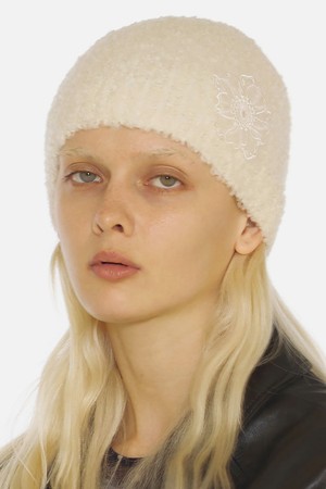 FLOWER SINGLE BEANIE / MOHAIR BOUCLE / CREAM