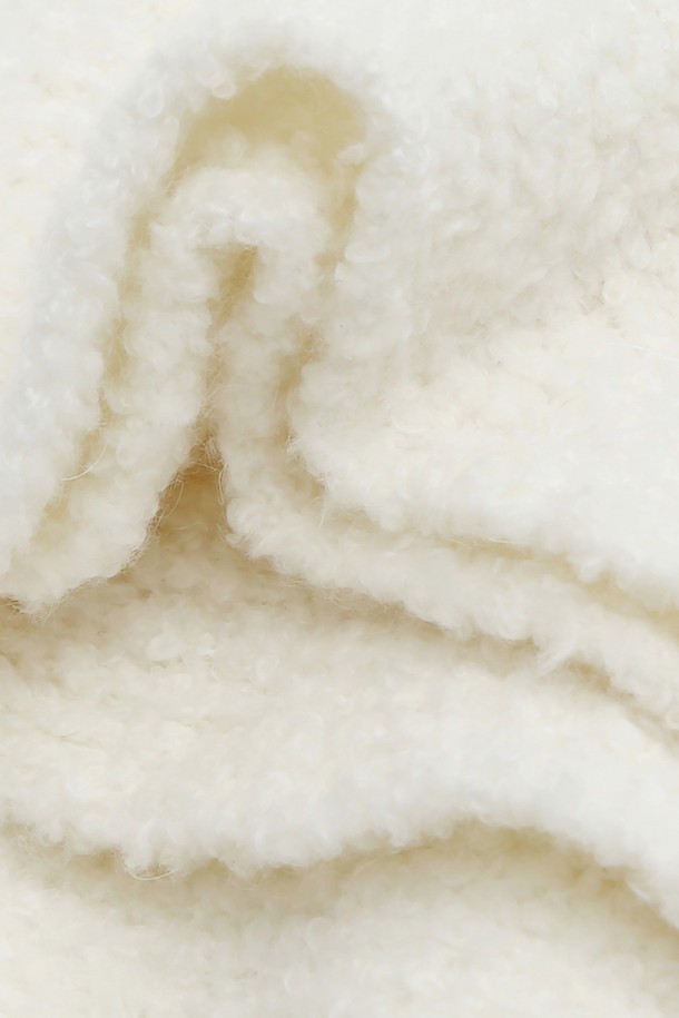 UNDERCONTROL STUDIO - 스카프/머플러 - HUGE TASSEL MUFFLER / MOHAIR BOUCLE / CREAM