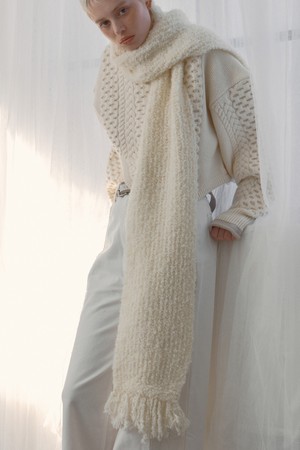 HUGE TASSEL MUFFLER / MOHAIR BOUCLE / CREAM