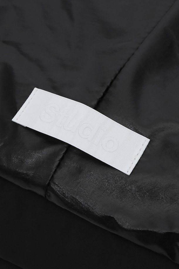 UNDERCONTROL STUDIO - 숄더백 - 2WAY LAYERED CABBAGE BAG / BLACK METAL LAYER