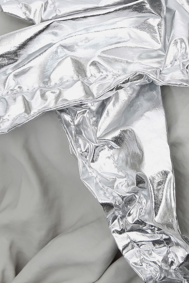 UNDERCONTROL STUDIO - 숄더백 - 2WAY LAYERED CABBAGE BAG / SILVER METAL LAYER