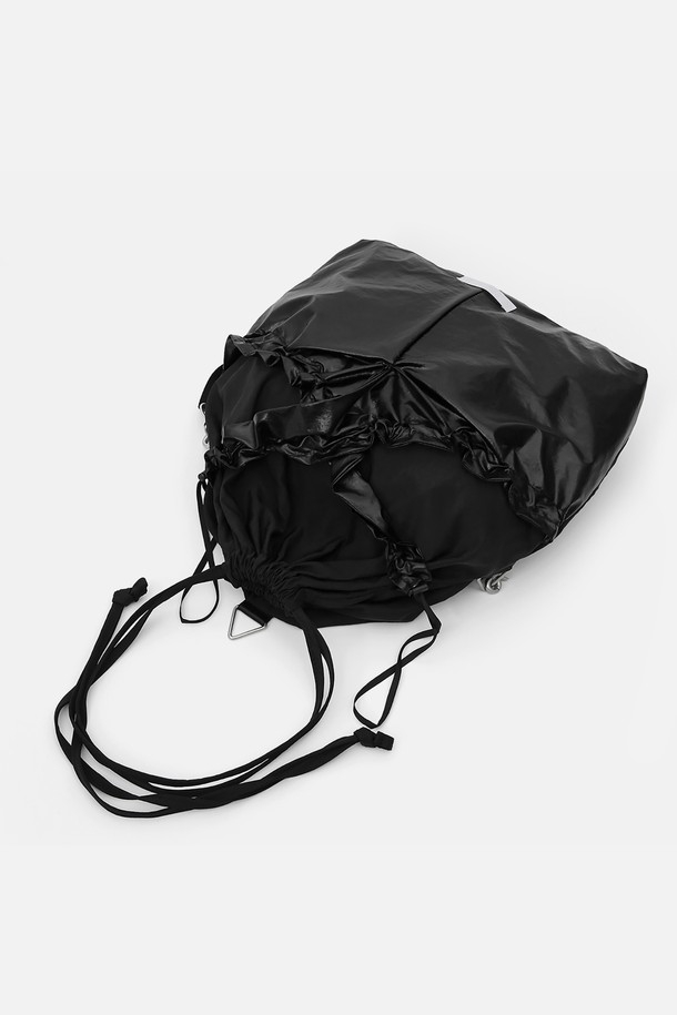 UNDERCONTROL STUDIO - 숄더백 - 2WAY LAYERED CABBAGE BAG / BLACK METAL LAYER