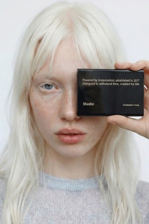 카드지갑 STAINLESS 6 CARD HOLDER / BK