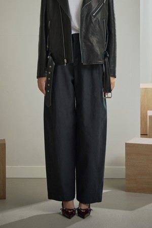 배럴 팬츠 블랙