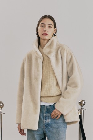 하이넥 밍크 퍼 자켓 아이보리