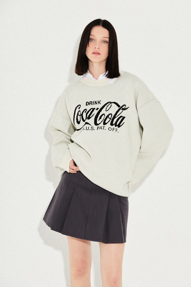 Coca-Cola - 스웨터 - 코카-콜라 : Coca-Cola Basic Knit Sweater 아이보리