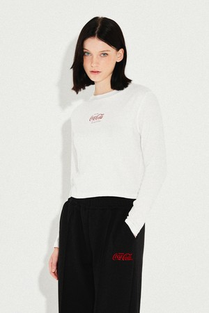 코카-콜라 : Crop long sleeve 화이트