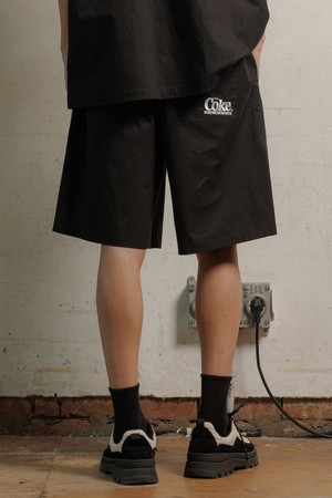 코카-콜라 : Coke Utility Shorts 블랙