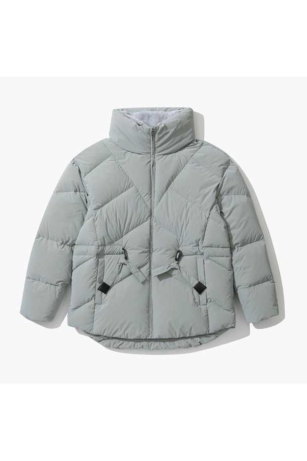 여성 풀집업 허리스트링 롱다운 점퍼 (GO422LDJO5)는 추운 겨울 날씨에도 따뜻하고 스타일리시하게 연출할 수 있는 아우터입니다. 스포티한 무드의 무지 디자인으로, 골프 및 일상에서 폭넓게 활용 가능합니다. 허리 스트링 디테일로 여성스러운 실루엣을 연출하며, 보온성을 높이는 거위 솜털 충전재를 사용하여 따뜻함을 더했습니다. 롱 기장의 레귤러핏으로 편안한 착용감을 선사하며, 블랙(BLCK)과 제이 그린(JGRN) 두 가지 컬러로 만나보실 수 있습니다. 나일론, 울, 아크릴, 폴리에스터, 폴리우레탄 등 다양한 소재를 혼방하여 제작되었습니다.
