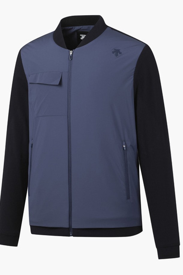 남성 방풍 하이브리드 니트 아우터는 스포티한 무드의 골프룩을 위한 최적의 선택입니다. 가을과 겨울, 두 계절 모두 착용 가능하며, 무지 패턴에 레귤러핏으로 제작되었습니다. 두꺼운 두께감과 부드러운 촉감의 소재, 긴 소매 기장과 집업 스타일로 편안함을 선사합니다. 방풍 기능과 보온성을 갖춰 쾌적한 라운딩을 돕는 하이브리드 재킷입니다. BLKG, LNAG 두 가지 색상으로 만나보세요.
