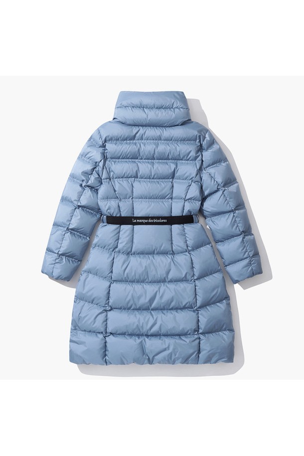 여성 풀집업 하이넥 롱다운 점퍼 (GO422LDJN1)는 겨울철 골프 및 일상생활에서 스포티한 스타일을 연출할 수 있는 롱다운 점퍼입니다. 무지 디자인에 레귤러핏으로 제작되었으며, 보온 기능과 부드러운 촉감을 제공합니다. 폴리에스터, 나일론, 거위솜털, 거위깃털을 사용하여 두꺼운 두께감과 긴 소매 기장으로 따뜻함을 더했습니다. 하이넥 디자인과 집업 여밈 방식으로 편안하게 착용할 수 있으며, 안감이 있어 활동성을 높였습니다. 블랙(BLCK)과 라이트블루(LBLU) 두 가지 색상으로 출시되었습니다.
