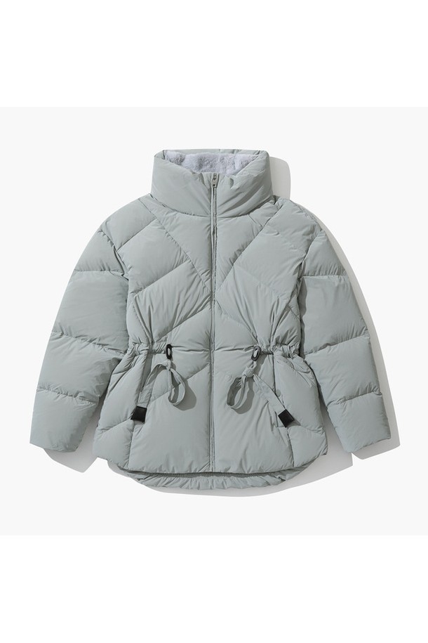 여성 풀집업 허리스트링 롱다운 점퍼 (GO422LDJO5)는 추운 겨울 날씨에도 따뜻하고 스타일리시하게 연출할 수 있는 아우터입니다. 스포티한 무드의 무지 디자인으로, 골프 및 일상에서 폭넓게 활용 가능합니다. 허리 스트링 디테일로 여성스러운 실루엣을 연출하며, 보온성을 높이는 거위 솜털 충전재를 사용하여 따뜻함을 더했습니다. 롱 기장의 레귤러핏으로 편안한 착용감을 선사하며, 블랙(BLCK)과 제이 그린(JGRN) 두 가지 컬러로 만나보실 수 있습니다. 나일론, 울, 아크릴, 폴리에스터, 폴리우레탄 등 다양한 소재를 혼방하여 제작되었습니다.
