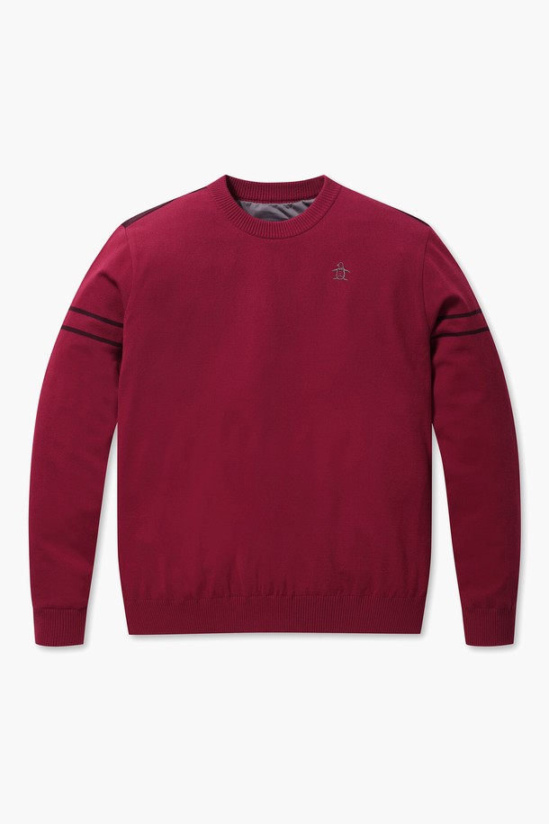 남성 소매 포인트 라운드 방풍 스웨터 와인(MP421MSWO3)는 가을/겨울 시즌에 적합한 남성용 스웨터입니다. 와인 컬러의 무지 디자인으로, 베이직하면서도 클래식한 스타일을 연출합니다. 아크릴, 레이온, 폴리에스터 혼방 소재로 제작되어 부드러운 촉감과 두꺼운 두께감으로 보온성을 높였습니다. 방풍 기능을 갖춘 기능성 원사를 사용하여 골프 및 일상생활에서 편안하게 착용 가능합니다. 멜란지 원사를 사용하여 고급스러움을 더했으며, 레귤러핏 라운드넥 긴소매 스타일로 클래식하고 미니멀한 골프룩을 완성합니다.
