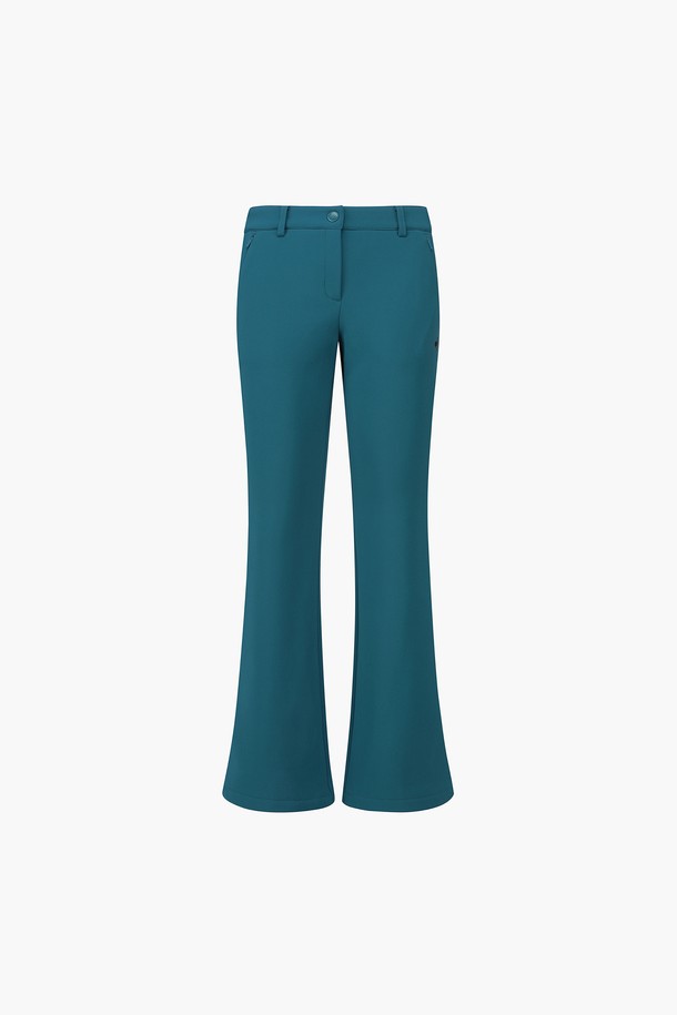 여성 기본 본딩 부츠컷 팬츠 (GP422LPTO2)는 겨울철 보온성을 책임지는 여성용 바지입니다. 나일론, 폴리에스터, 폴리우레탄 혼방 소재로 제작되어 부드러운 촉감과 신축성을 제공하며, 안감에는 본딩 처리가 되어 두꺼운 두께감으로 따뜻함을 더했습니다. 슬림핏 부츠컷 디자인으로 다리가 길어 보이는 효과를 주며, 밴딩 처리로 편안한 착용감을 선사합니다. 블랙, 다크그린, 화이트 세 가지 색상으로 출시되어 골프룩, 겨울 데일리룩 등 다양한 스타일에 활용 가능하며, 베이직하고 미니멀한 스타일을 연출하기 좋습니다.
