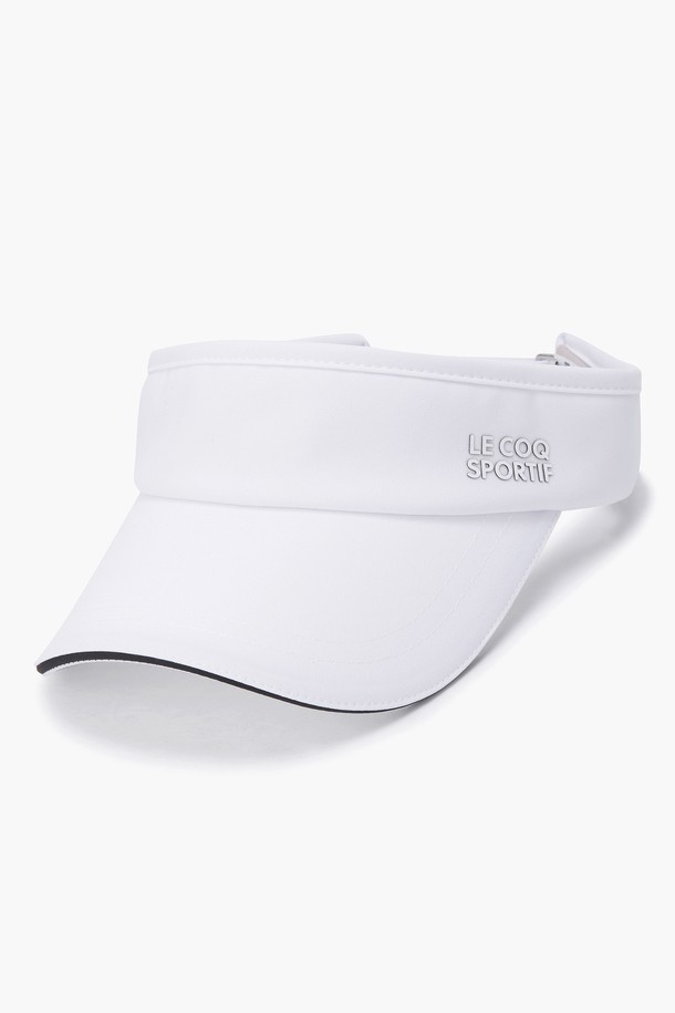 남성 로고 썬바이저 (GP121MSV31)는 골프룩을 위한 캐주얼, 미니멀, 스포티 스타일의 썬바이저입니다. 화이트와 블랙 두 가지 색상으로 출시되었으며, 가볍고 신축성 있는 폴리에스터와 폴리우레탄 혼방 소재로 제작되어 여름철에도 쾌적하게 착용할 수 있습니다. 8cm의 와이드 챙이 햇빛을 효과적으로 차단하며, 로고 프린트 디자인으로 포인트를 더했습니다. 벨크로 타입으로 사이즈 조절이 가능하며, UV 차단 기능으로 자외선으로부터 피부를 보호합니다.
