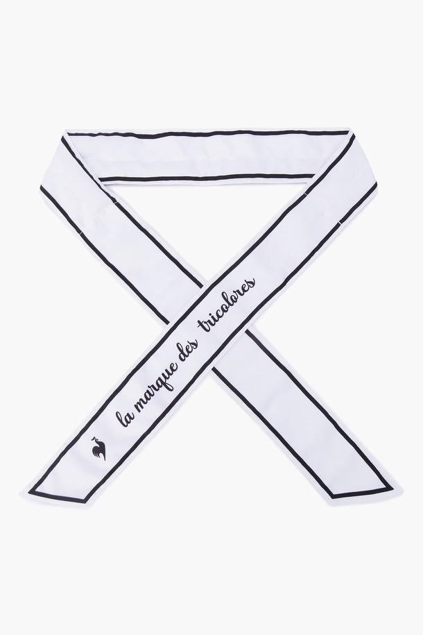 여성 레터링 냉감 스카프 (GP222LSA41)는 여름철 골프 및 스포츠 활동에 적합한 여성용 스카프입니다. 시원한 냉감 기능을 제공하며, 땀을 빠르게 흡수하고 건조시키는 속건 기능으로 쾌적함을 유지합니다. 가볍고 구김이 적은 폴리에스터 소재로 제작되어 내구성이 뛰어나며, 물에 적셔 사용하면 냉매 효과가 더욱 오래 지속됩니다. 레터링 및 로고 패턴 디자인으로, 개성 있는 스타일을 연출할 수 있습니다. 색상은 LBGE, WHTE 두 가지로 출시되었습니다.
