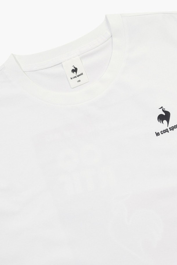 유니 듀얼플렉스 루즈핏 그래픽 반팔 티셔츠 - 화이트(QQ223LRS42)는 남녀 공용으로 착용 가능한 반팔 티셔츠입니다. 듀얼플렉스 원단을 사용하여 부드러운 촉감과 뛰어난 신축성을 자랑하며, 흡습 기능으로 쾌적한 착용감을 제공합니다. 캐주얼, 스포티, 미니멀 스타일을 연출하기 좋으며, 일상, 스포츠 활동 어디든 활용 가능합니다. 루즈핏 디자인과 라운드넥으로 편안함을 더했고, 봄, 여름 시즌에 적합한 얇은 두께감으로 제작되었습니다. 화이트, 블랙, 핑크, 블루 등 다양한 색상으로 출시되었으며, 그래픽 로고 디자인이 돋보입니다.
