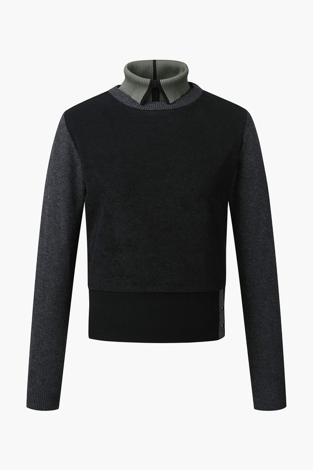 여성 골프 방풍 탈부착 니트 풀오버 (DP42WFKPO6)는 가을, 겨울 시즌 스포티한 골프룩을 연출하기에 적합한 제품입니다. 하이넥 디자인과 두꺼운 두께감으로 보온성을 높였으며, 부드러운 촉감의 소재가 편안한 착용감을 선사합니다. 방풍 기능이 있어 추운 날씨에도 쾌적하게 라운딩을 즐길 수 있으며, 탈부착 가능한 디자인으로 다양한 스타일을 연출할 수 있습니다. 레귤러핏의 크롭 기장으로 활동성을 더하고, BLKG, GBLG 두 가지 색상으로 제공됩니다. 무지 디자인의 긴소매 니트 풀오버입니다.
